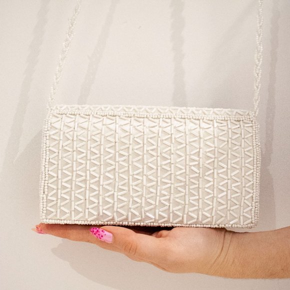 VINTAGE - BIJOUX TERNER White Beaded Evening Bag Clutch - Picture 2 of 7